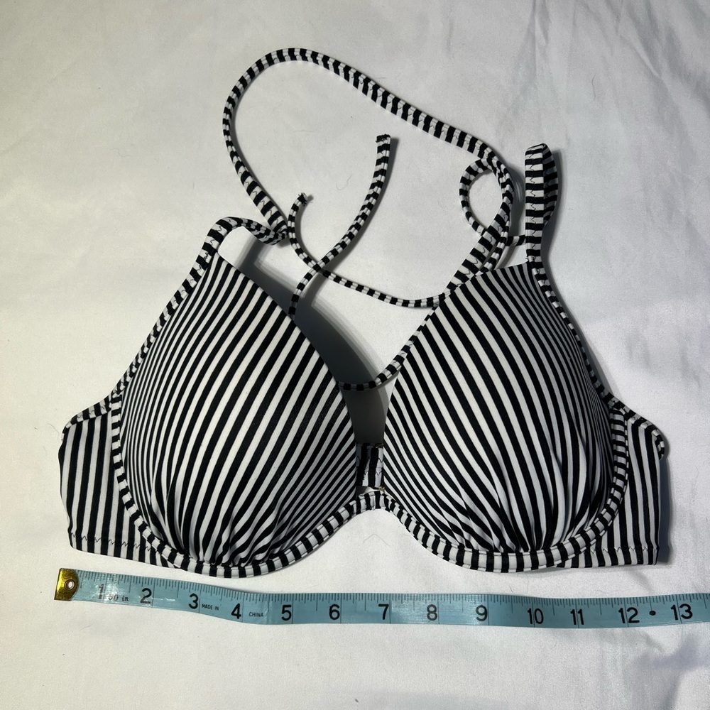 Shade and Shore underwire bikini top
